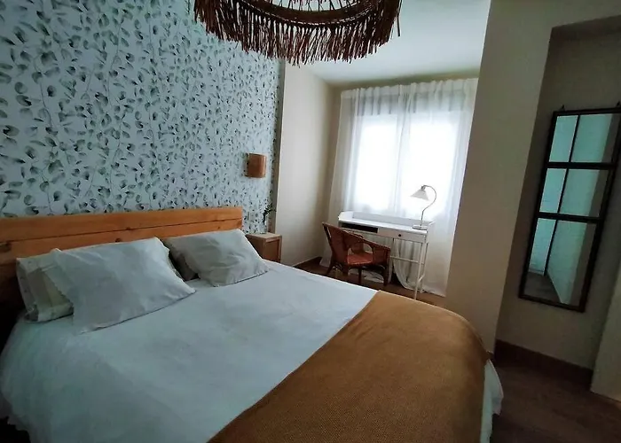 Апартаменты Piso Con Encanto En Pleno Centro Овьедо