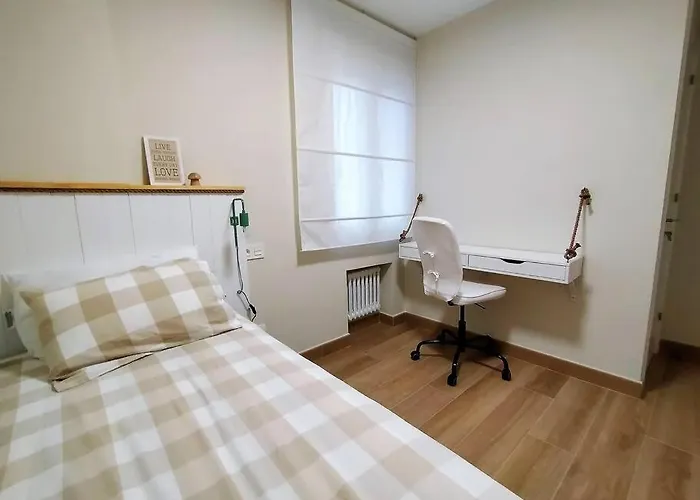 Апартаменты Piso Con Encanto En Pleno Centro Овьедо